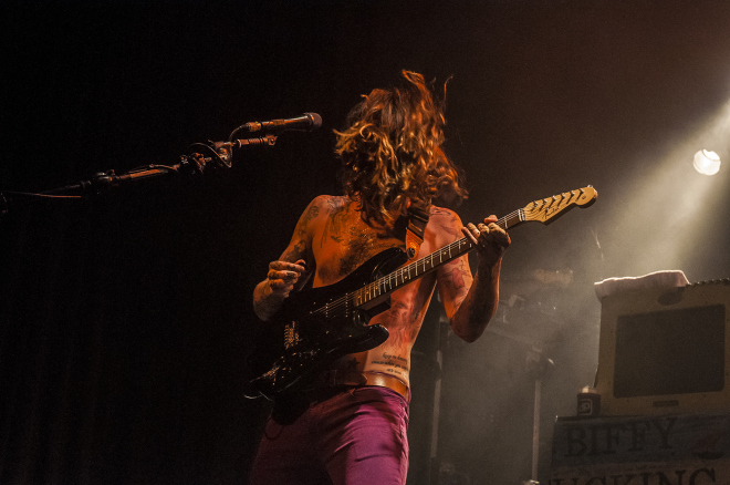 BIFFY CLYRO en Niceto: VOLANDO CABEZAS