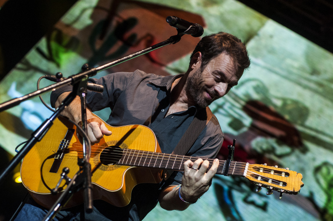 Kevin Johansen y Ricardo Siri Liniers: MAGIA EN LA LUNA