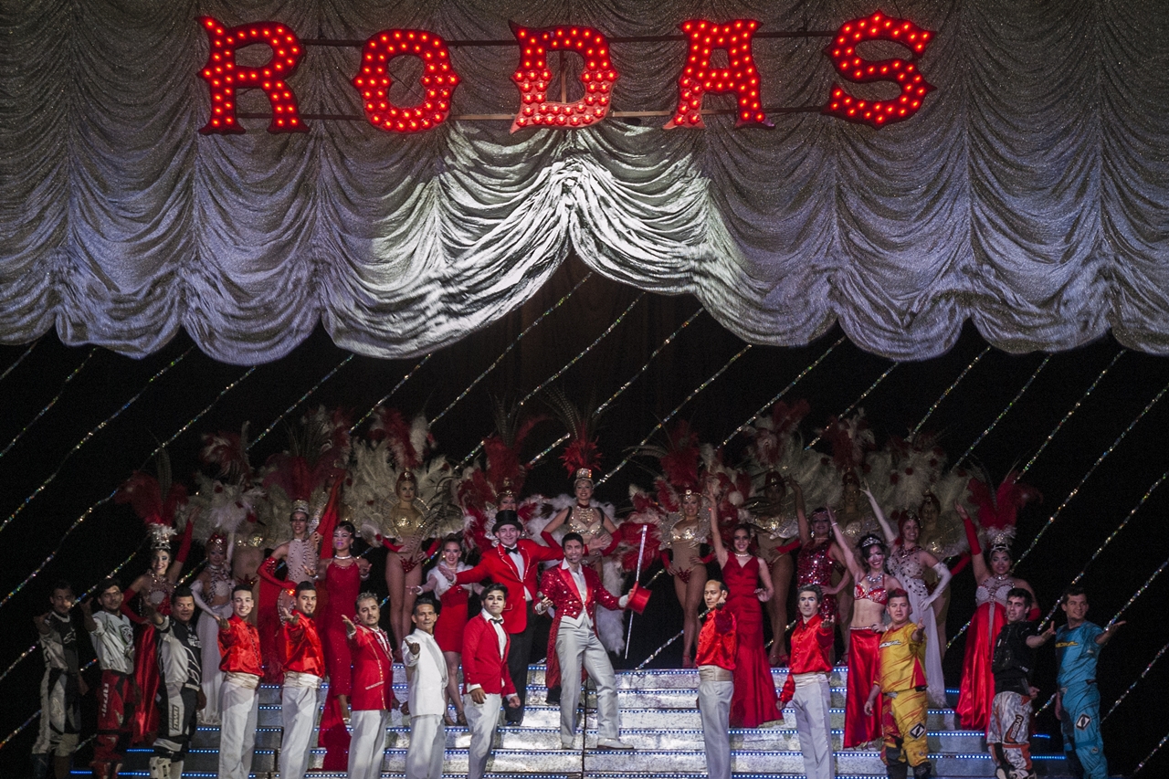 CIRCO RODAS: Hacedores de fantasías