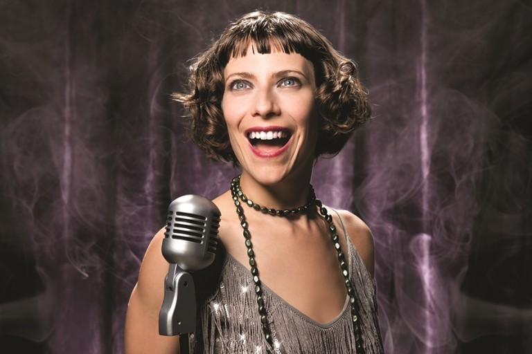 ELENA ROGER: LOVE MUSIK