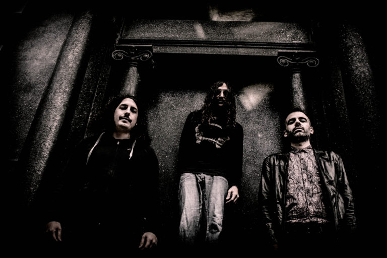 CONOCÉ A PICAPORTERS y LOS BLUYINES de South American Sludge