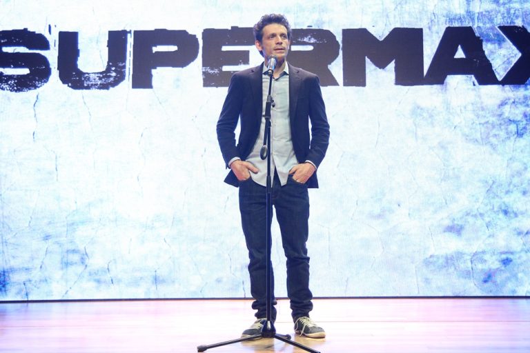Presentación de SUPERMAX en el Centro Cultural Kirchner