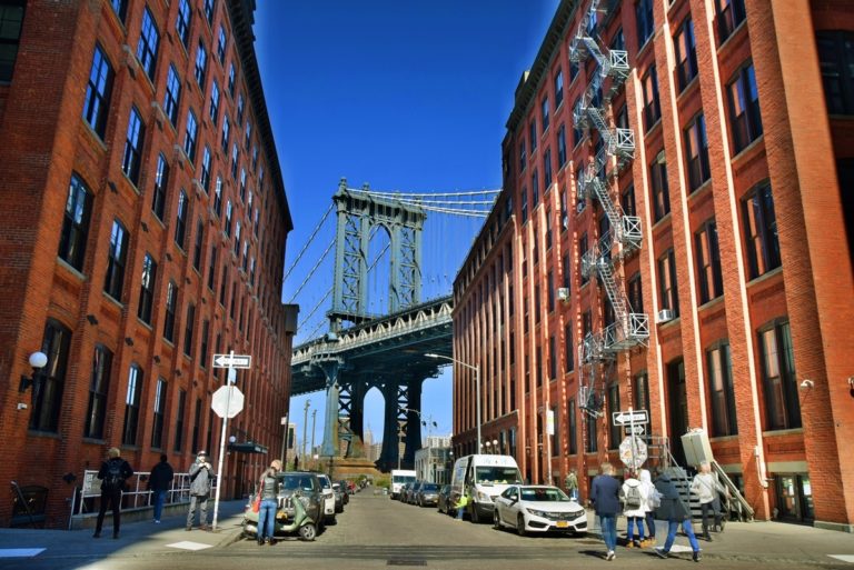 UN PASEO POR BROOKLYN