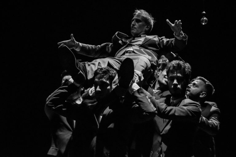 Crítica: ONCE HIJOS