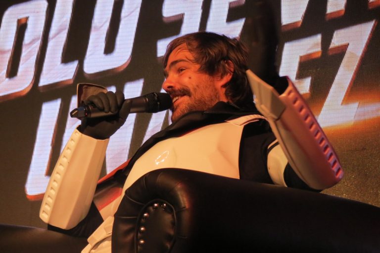 PETER LANZANI PRESENTÓ «SOLO SE VIVE UNA VEZ» EN COMIC-CON