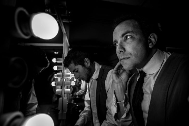 Crítica: «El centésimo mono, una comedia patética entre la magia y la muerte»