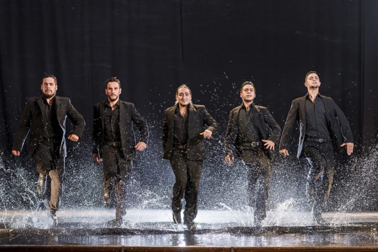 Crítica: SOMOS BIEN ARGENTINO