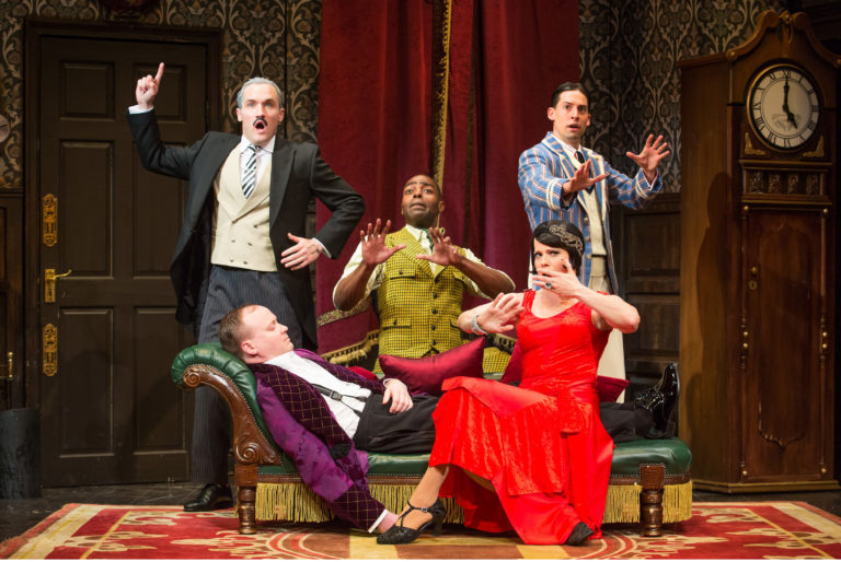 Review: THE PLAY THAT GOES WRONG