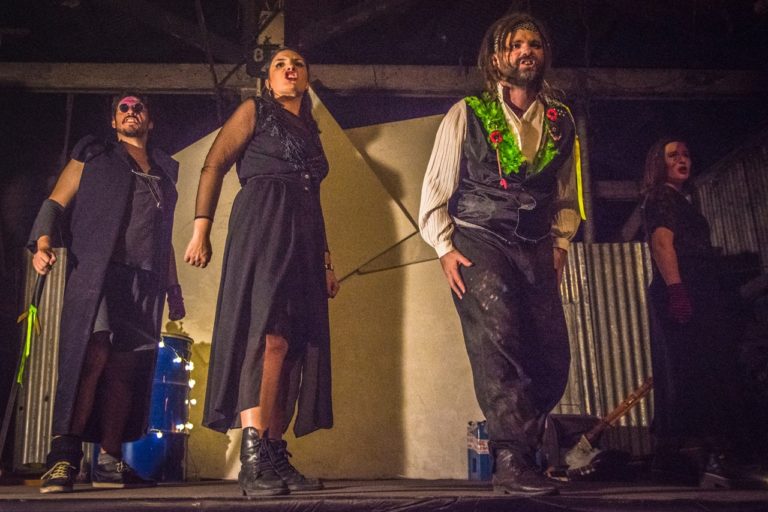 TEATRO: Reseña de «Malambo Esotérico, looking for Hamlet»