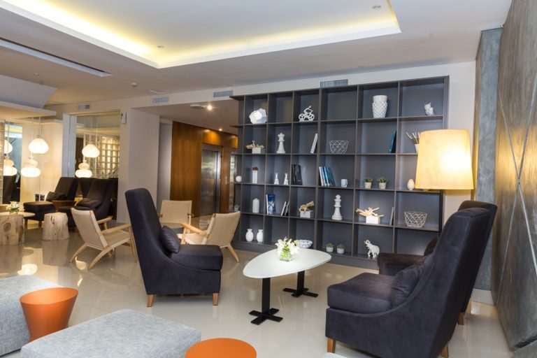 INAUGURACIÓN DEL HOWARD JOHNSON PLAZA BUENOS AIRES