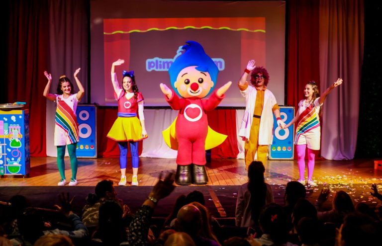 Estas vacaciones invierno, “Cantando y bailando con Plim Plim” en el teatro Picadilly.