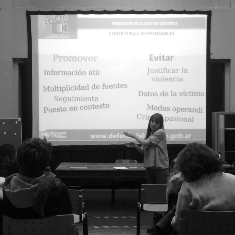 Charla Abierta: Comunicación en clave de géneros.