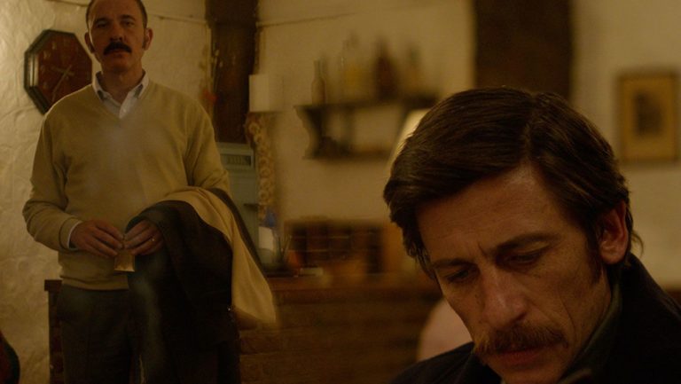 CINE: Reseña de «ROJO»