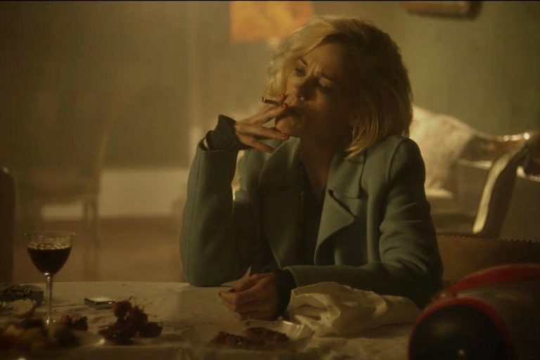 CINE: Crítica de «Julia y el zorro» UNA MUJER PARTIDA EN DOS