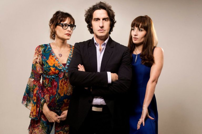 TEATRO: Crítica de «Por H o por B»