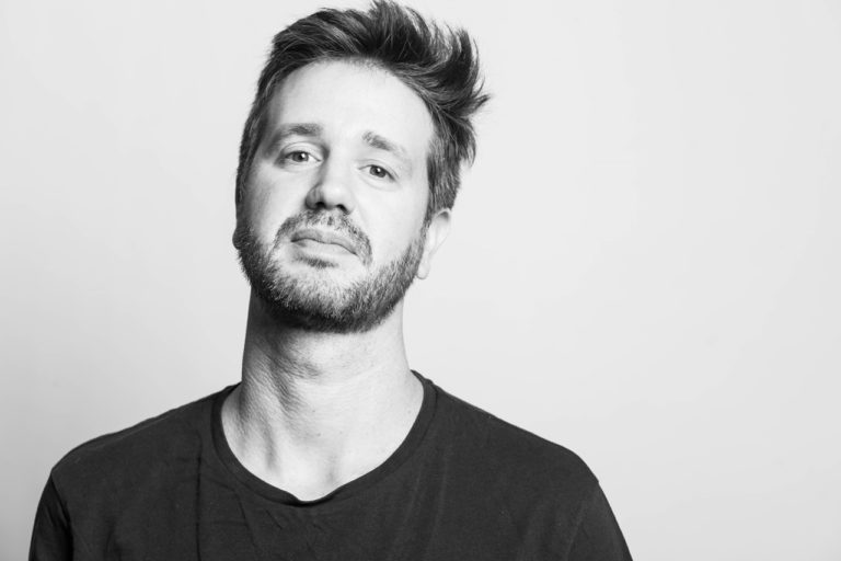 LIBROS: Fernando Krapp autor de UNA ISLA ARTIFICIAL – Crónicas sobre japoneses en la Argentina