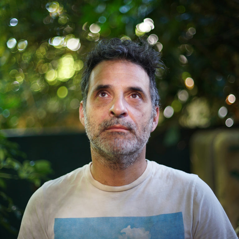 Pablo Grinjot presenta “Majestad, El Cielo Azul”