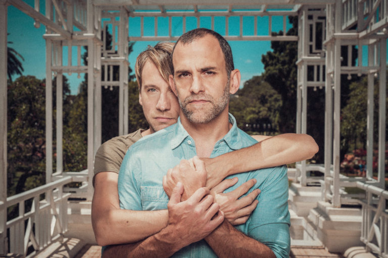 TEATRO: Crítica de «LOS ABRAZOS HUECOS»