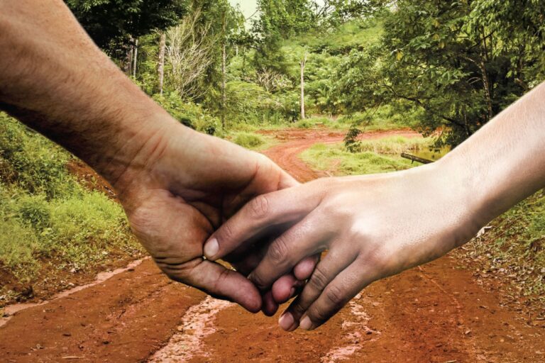 LIBROS: Entrevista con la autora ANA MOGLIA