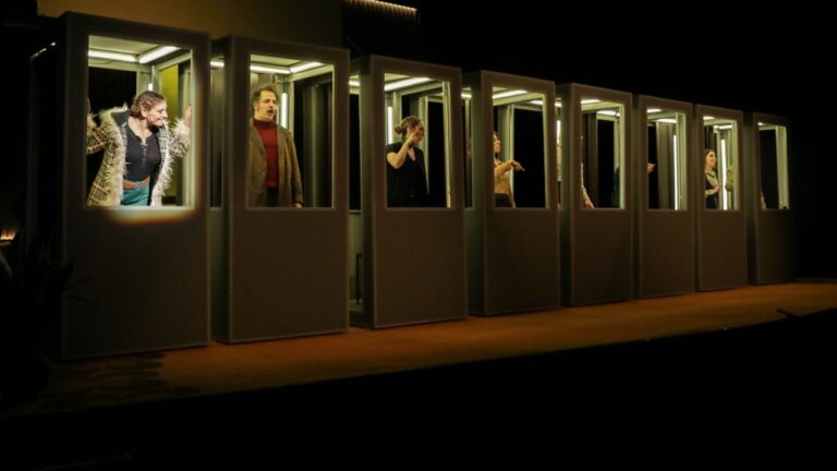 TEATRO: Reseña de ‘LA TRADUCCIÓN (PRUEBA 8)’