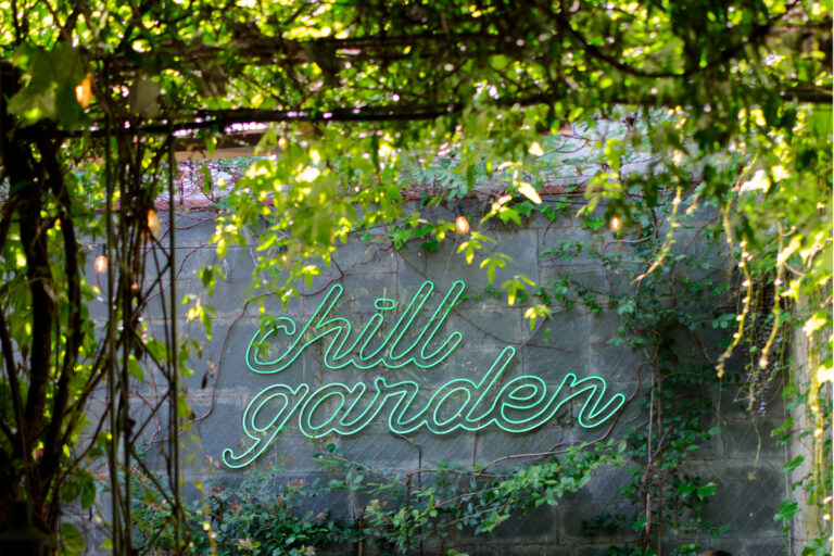 CHILL GARDEN: Una propuesta deliciosa en una casa histórica!